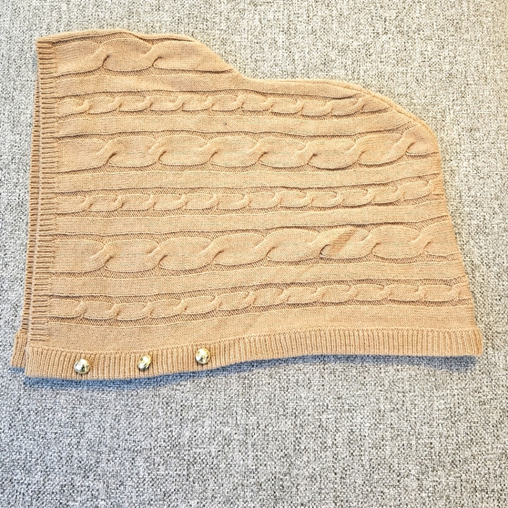 Micheal kors Dog Wrap Sweater Large Pets Tan/Gold Buttons
